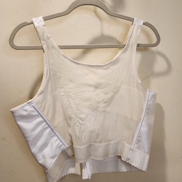 Exquisite Vintage White  Full Coverage Bra with Lace Size 46C - Picture 8 of 11